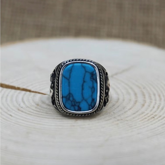 Men Classic Retro Turquoise Ring Horse Face Pattern OnThe Side Ring Holiday Gift - Picture 3 of 7